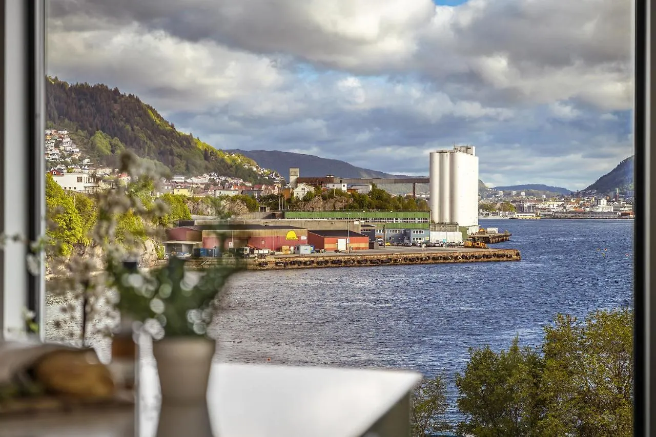 Pent House In Bergen City 0*,
